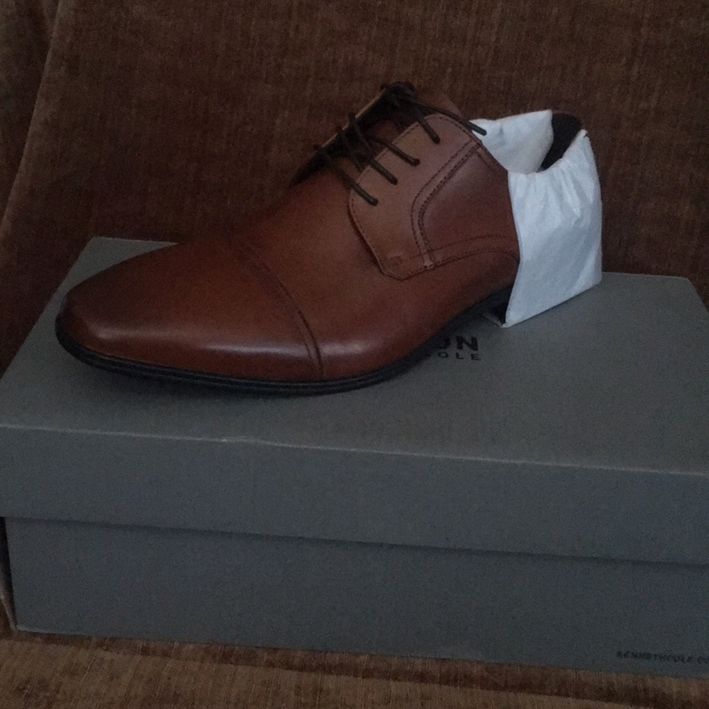 Men dress shoes